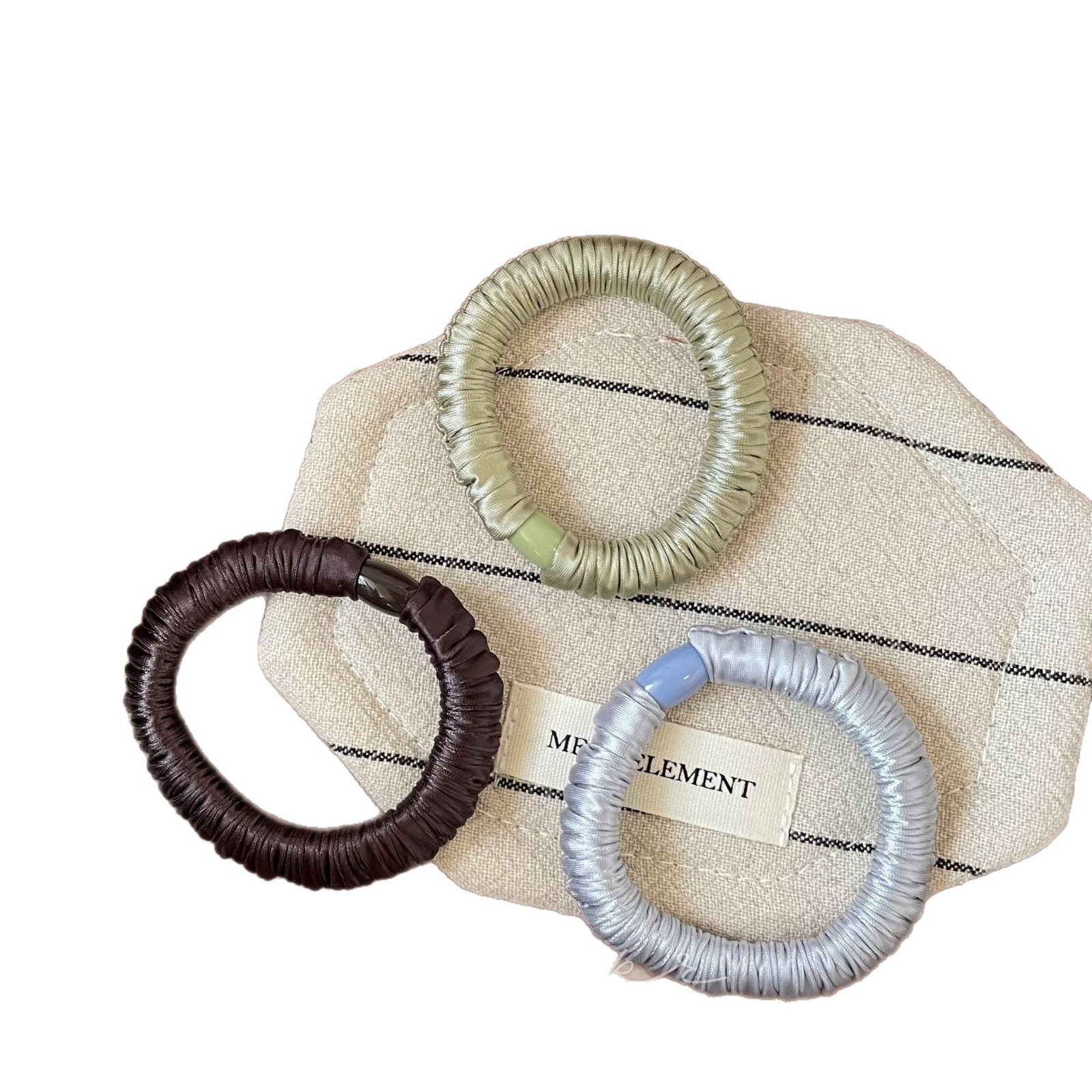 Korean-style simple and versatile basic hair bands, high-elasticity texture seamless mask bands, elegant solid-color hair ties, hair accessories, and leather bands Item Picture
