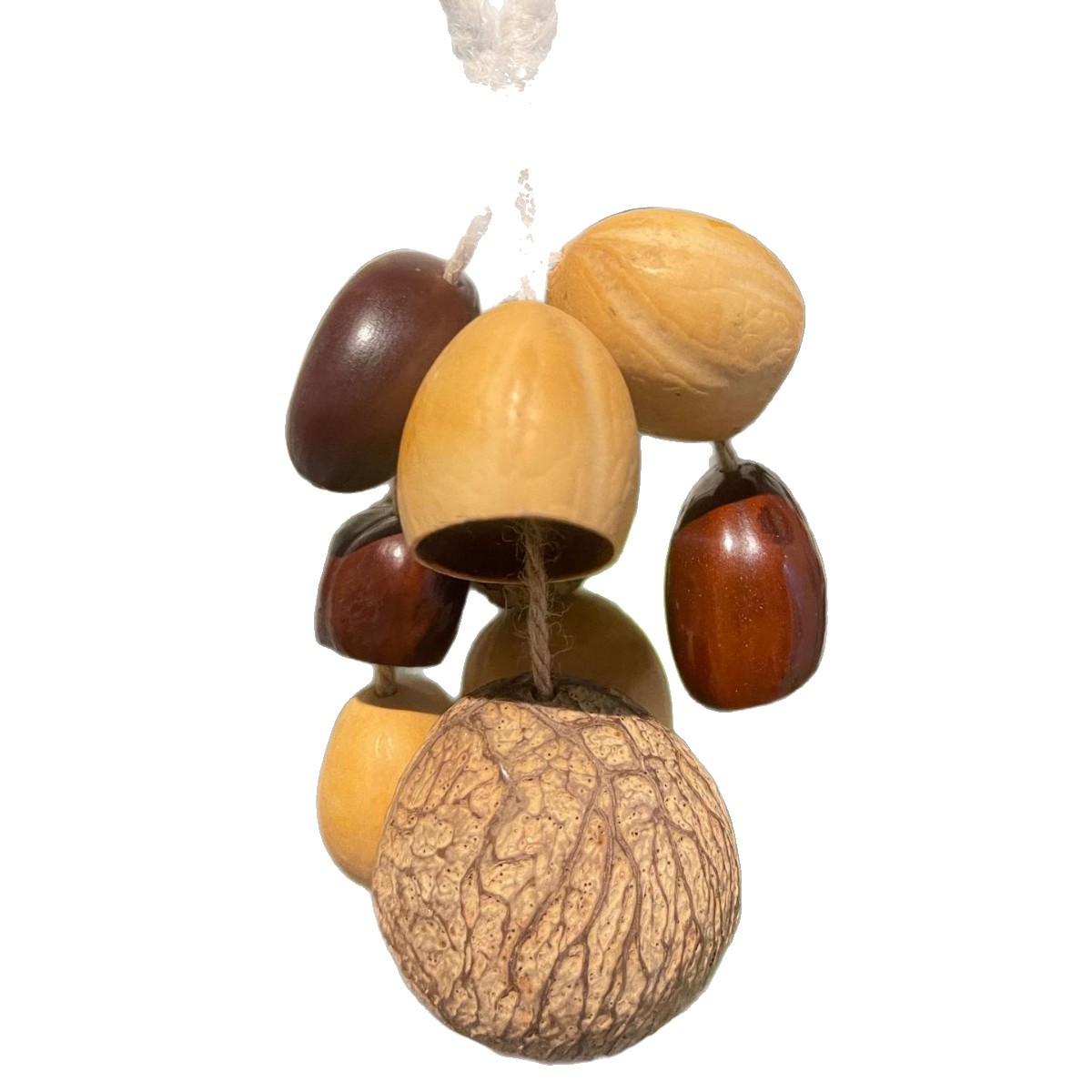 Indonesian fruit shell hand-cranked wind chime string pendant, yoga music accompaniment, fruit shell oleander pendant, birthday gift Item Picture