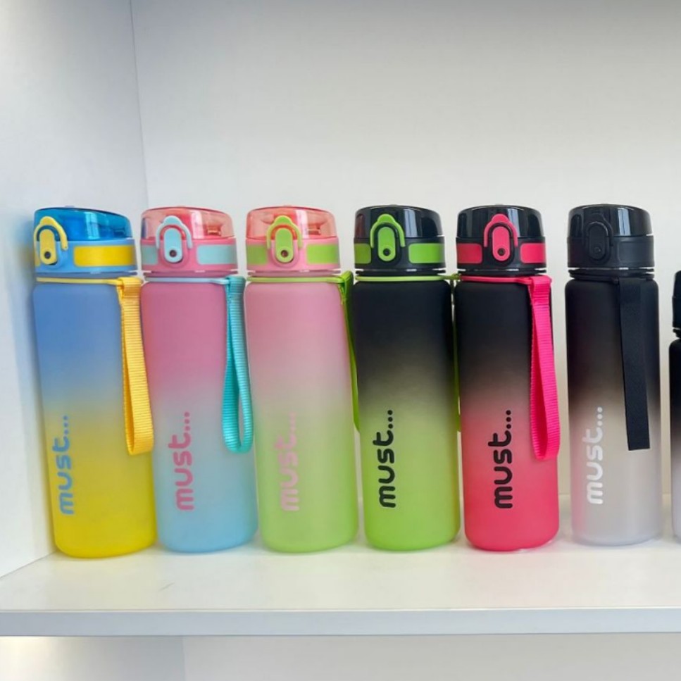 Custom wow gradient scrub plástico taza de agua para mujeres alta apariencia horizontal deporte kettle 2025 nuevo pc rebote tazas Item Picture