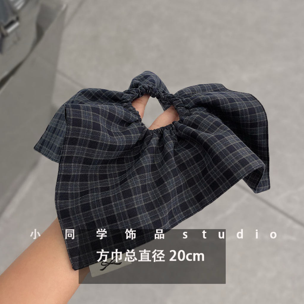 A high-end double-layered checkered large intestine hair band for women, a delicate Korean-style suit fabric, with a low ponytail hair tie details Picture