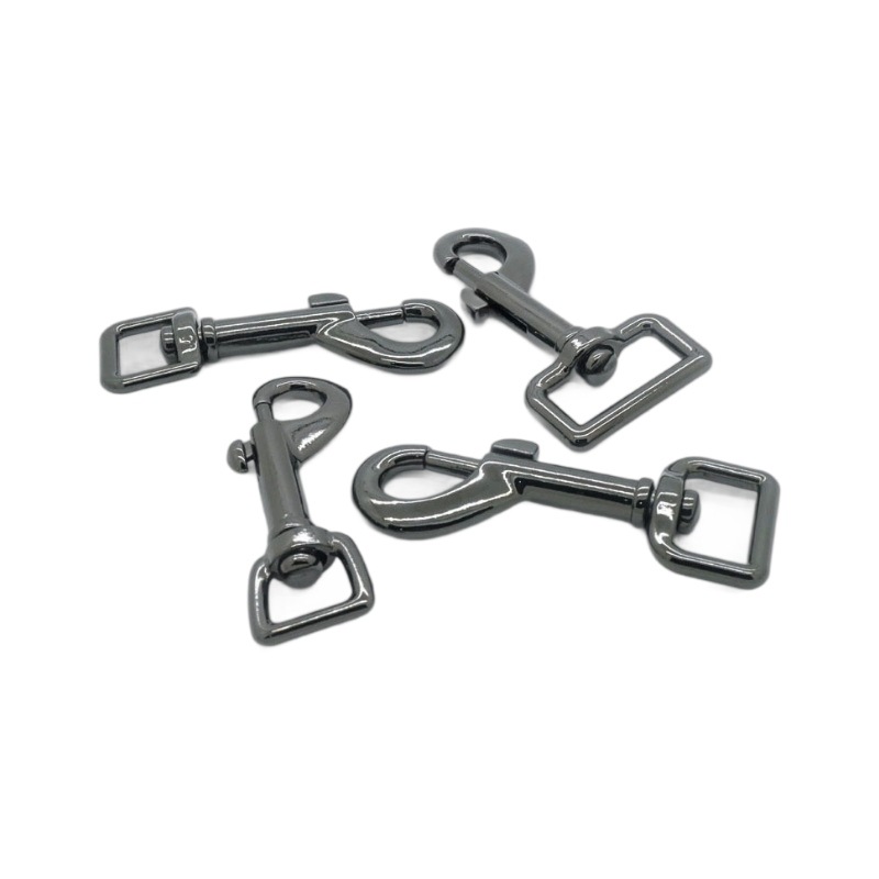 Wholesale pet supplies from the manufacturer, including leashes, dog buckles, webbing hooks, zinc alloy shoulder straps, hooks, and hardware accessories Item Picture