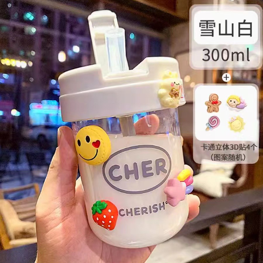 儿童防摔小巧杯子携带方便可爱随手杯便携带吸管杯迷你吨吨水杯子