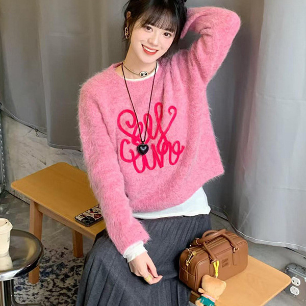 Wool blend pink letter sweater for women 2025 new autumn and winter loose, warm and laid-back knitted top Application Scenario