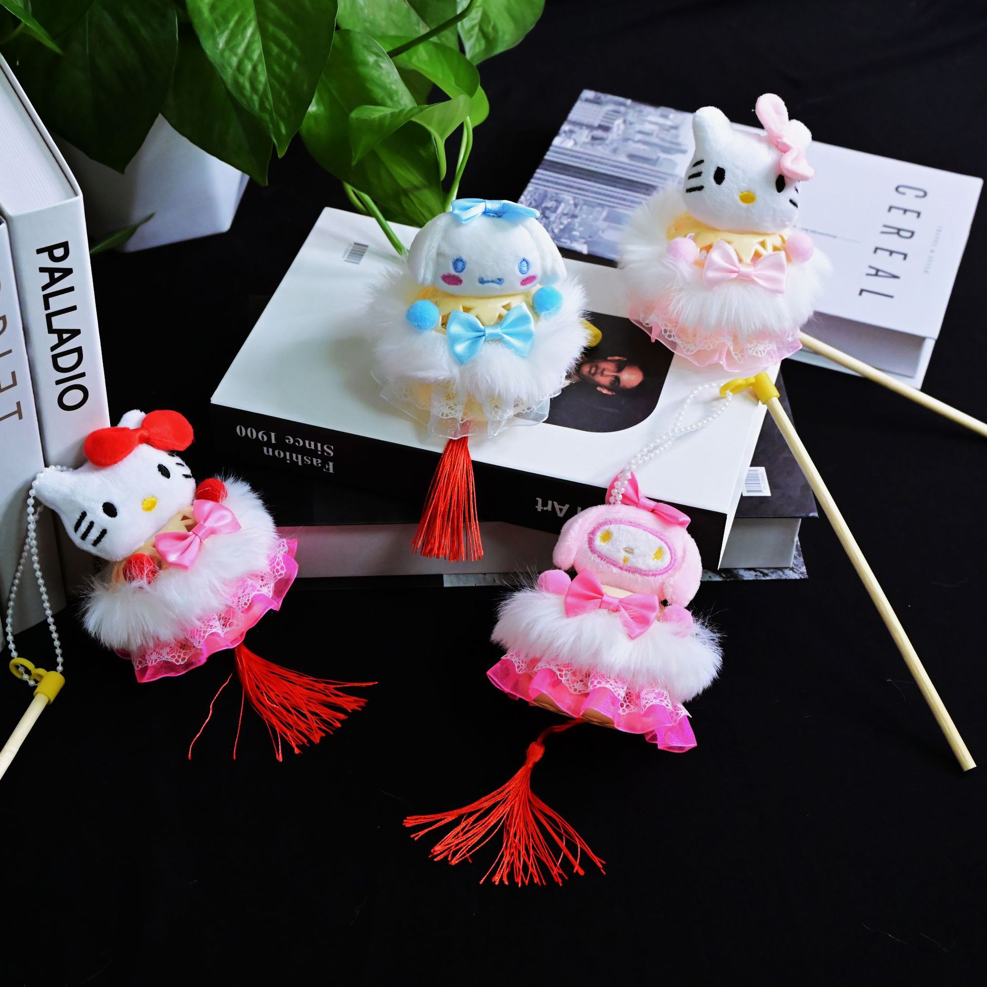 New rabbit lantern night market Mid-Autumn Festival illuminated small lanterns, bamboo weaving stalls, hand-held mini ancient-style children's lanterns