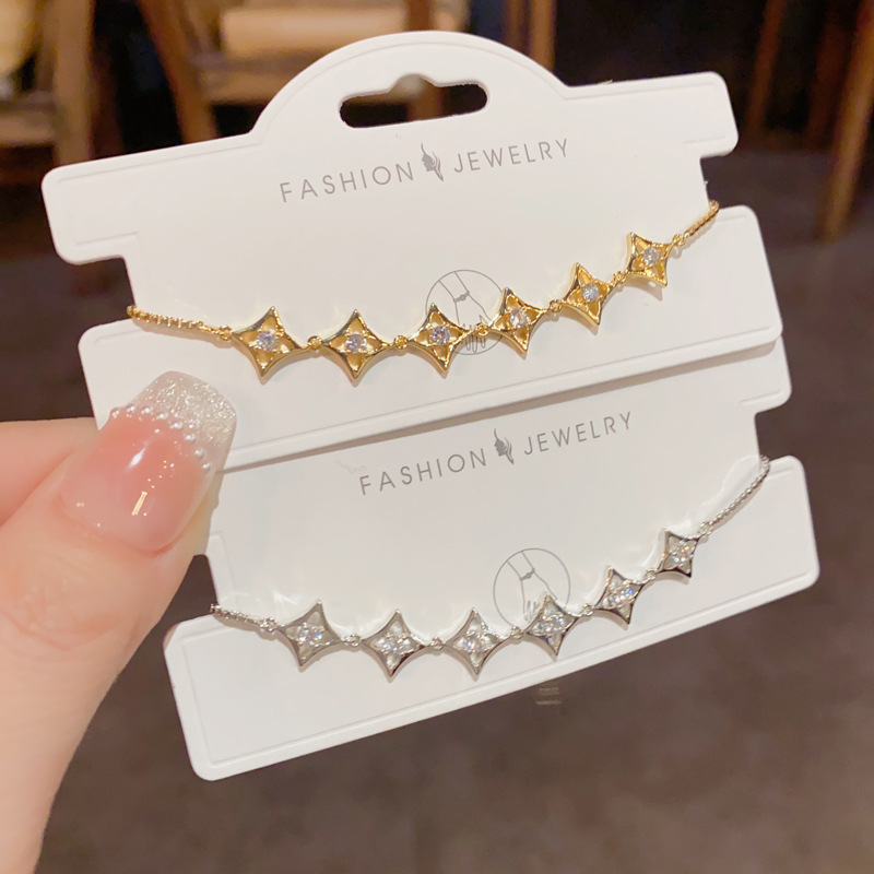 Korean-style, fashionable and simple diamond-encrusted star bracelet for women, exquisite and versatile, with a super dazzling design sense. Wholesale of jewelry