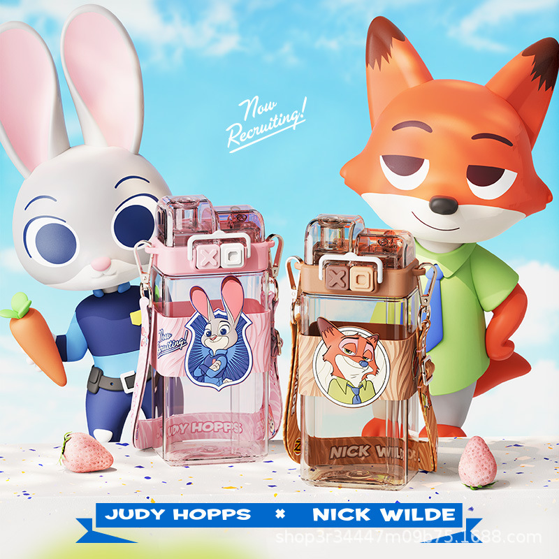 New Zootopia punk summer children's straws, double drinking cups, shoulder straps, water bottles, high appearance level cartoon cups details Picture