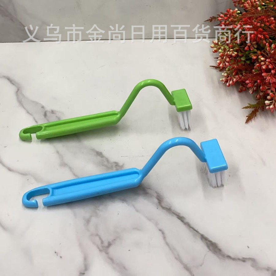 Square, round, simple and mini brush for cleaning the bathroom toilet, easy to store, simple and practical cleaning brush Application Scenario