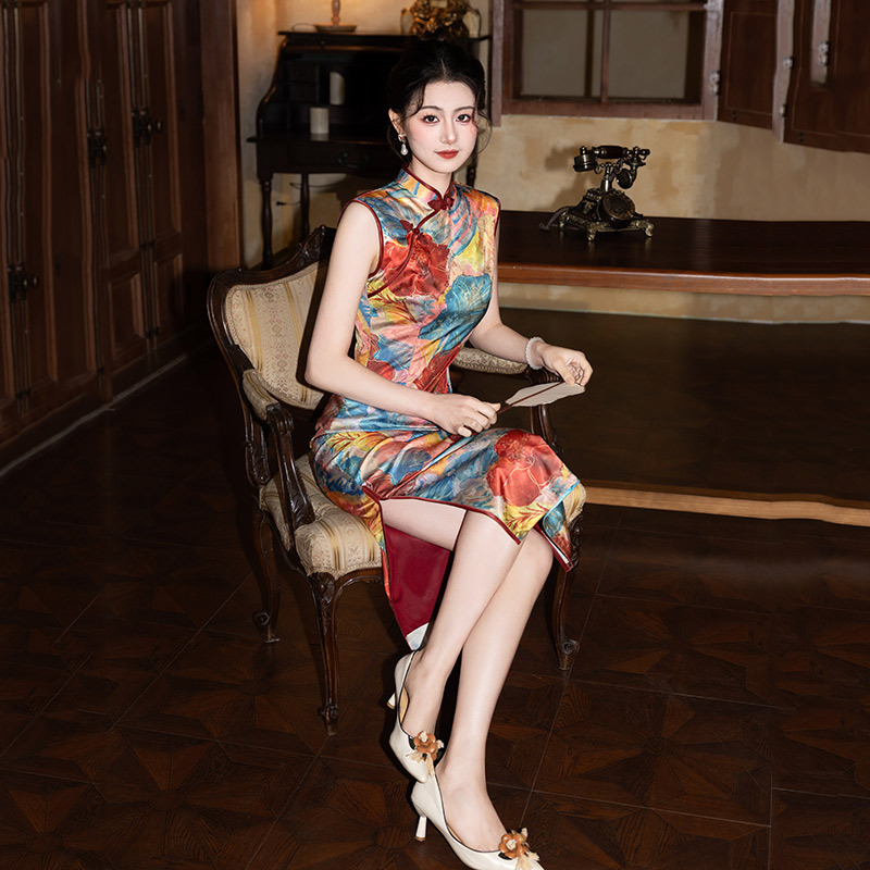 A new Chinese-style Suzhou long cheongsam with a traditional Chinese style and a style of the Republic of China era, improved for young women with a high-end feel, summer with a fragrant cloud gauze Item Picture