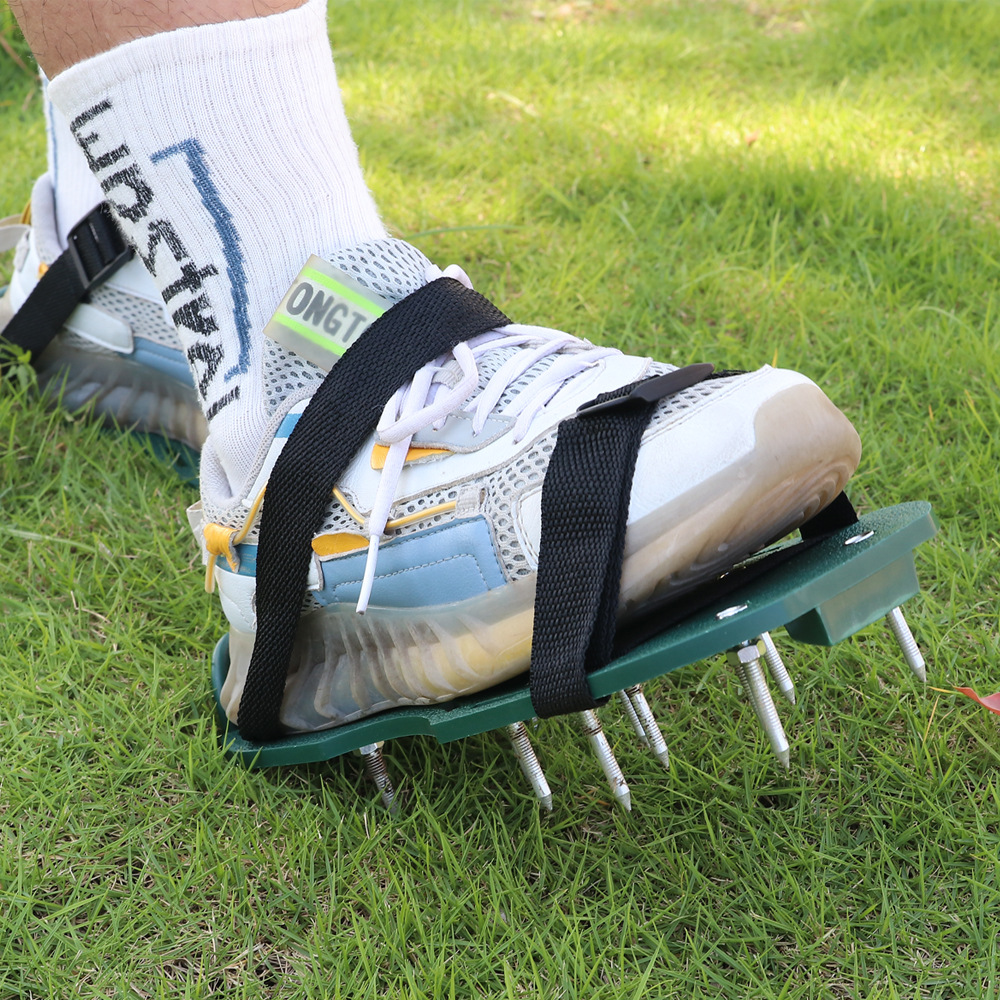 Garden grass loosening soil 4.2CM grass spiked shoes, lawn inflatable loosening soil shoes, self-leveling epoxy garden tools Application Scenario