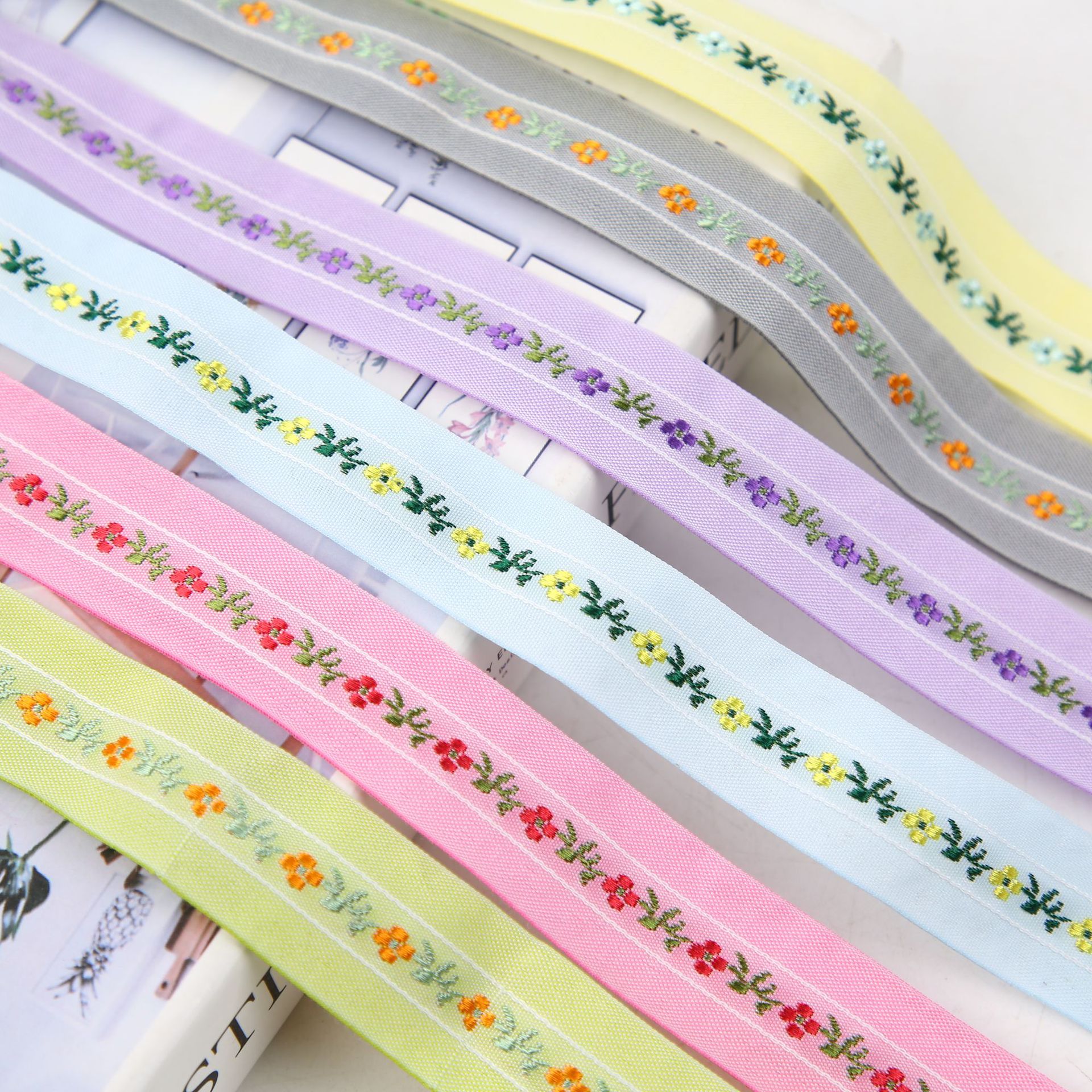 2.3cm primavera estilo primavera estilo étnico bordado jacquard cinturón hecho a mano DIY arcos correas accesorios para el pelo clips para el pelo zapatos y sombreros