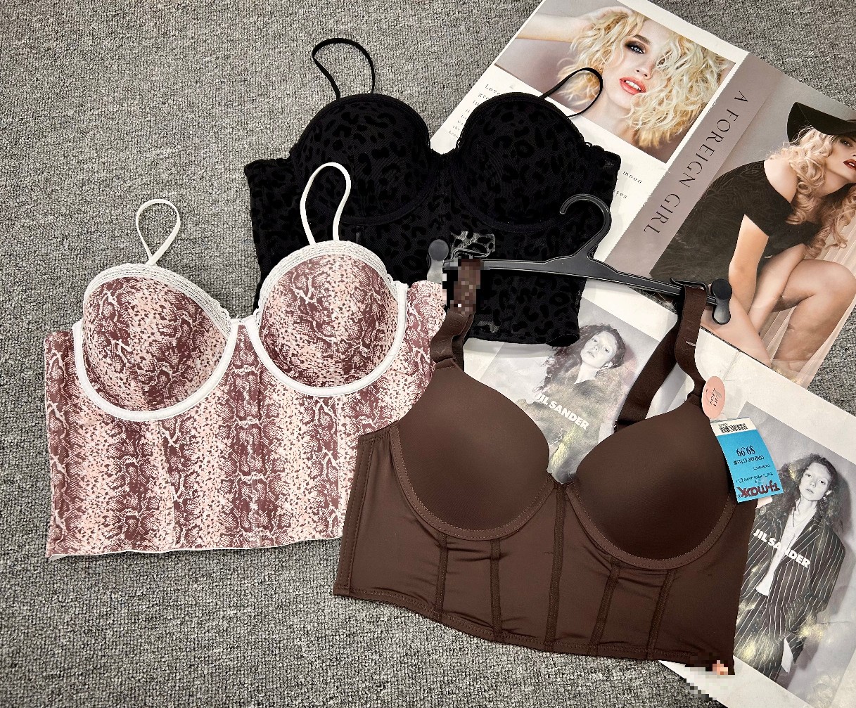 Single-tail export to Europe and America, mixed lace knitted embroidered with steel rims, women's gathering bras, women's sexy mixed bras, gathering cup women's bras Item Picture
