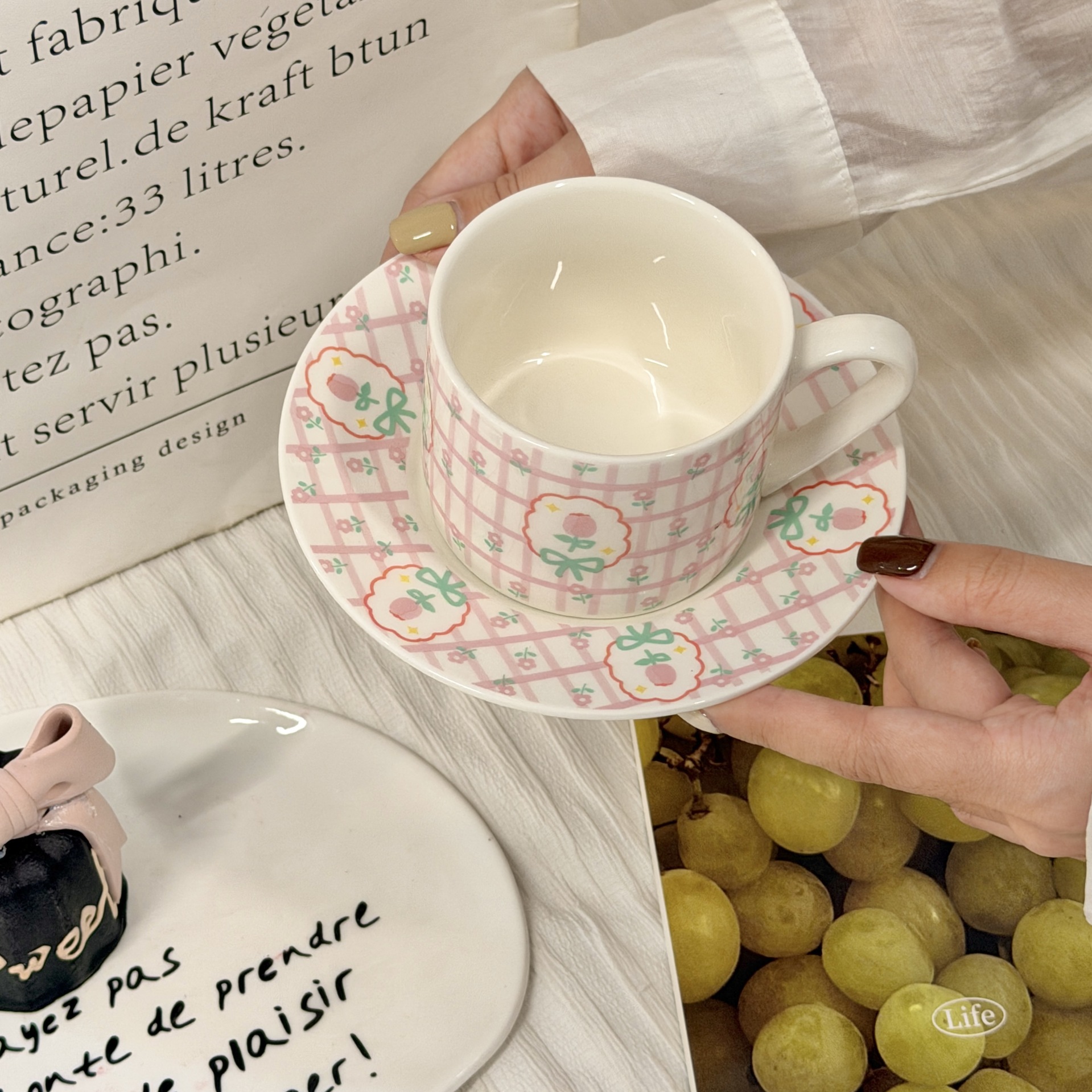 Ins-style coffee cup and plate gift box, ceramic mugs, opening event gifts, high-appearance-level cup souvenirs Specification image
