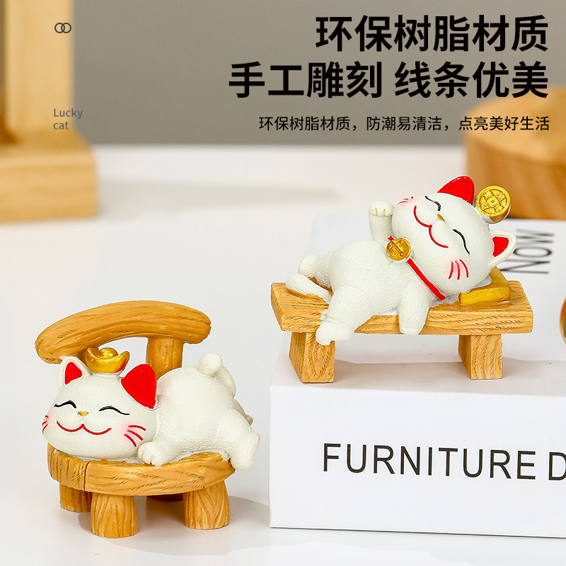 Lying win Money Cat trinket, cute cat office desk decoration, workstation stress-relieving gift, home decoration Application Scenario