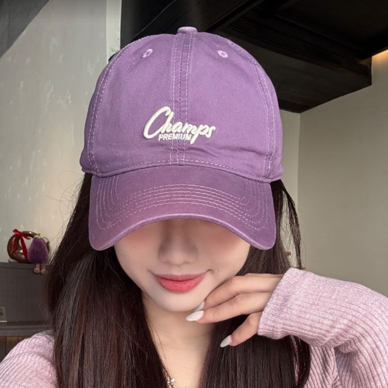 Retro letter baseball cap, soft top, versatile baseball cap, wide brim, small sunshade cap for boys and girls who can make their faces look fairer details Picture