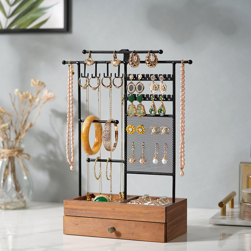 珠宝/锆石手镯/小猪佩奇手串/二代蜜蜡/珠宝首饰产品图