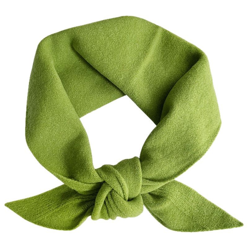 One-piece consignment of British original single niche brand woolen knitted triangular scarves, women's headscarves, knitted scarves, multi-functional, warm and versatile, wholesale from street stalls Item Picture