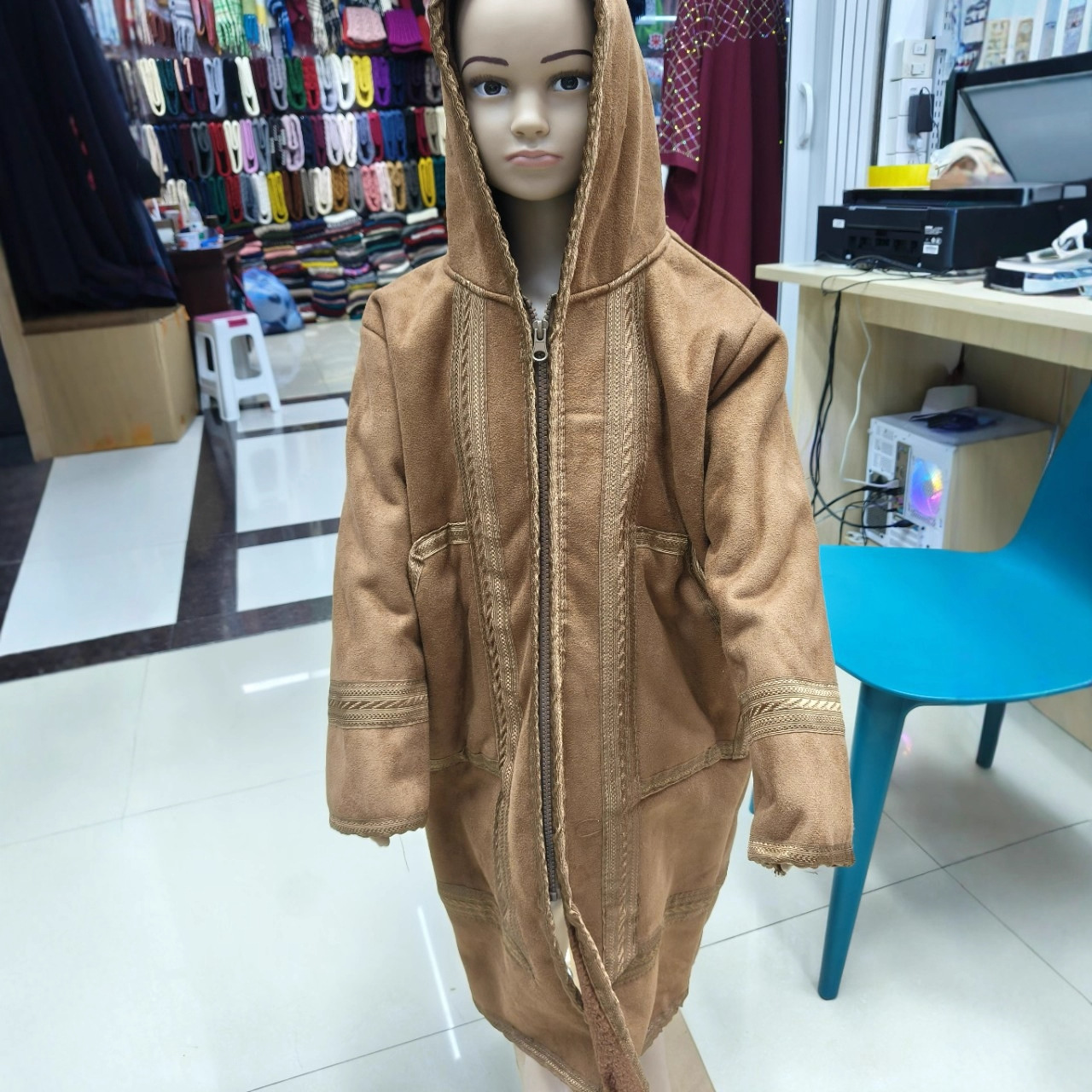 跨境热卖长袖冬季加厚麂皮绒男童长袍保暖民族风连帽口袋冬袍