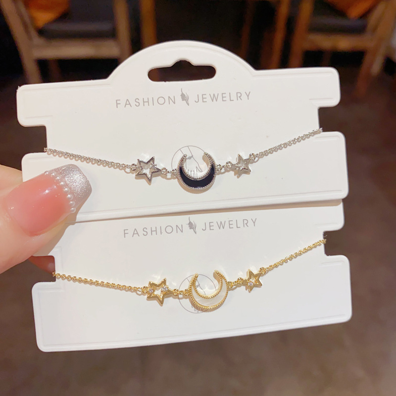 Korean-style high-end zircon star and moon adjustable bracelet, light luxury, retro fashion, individual and niche design, elegant bracelet