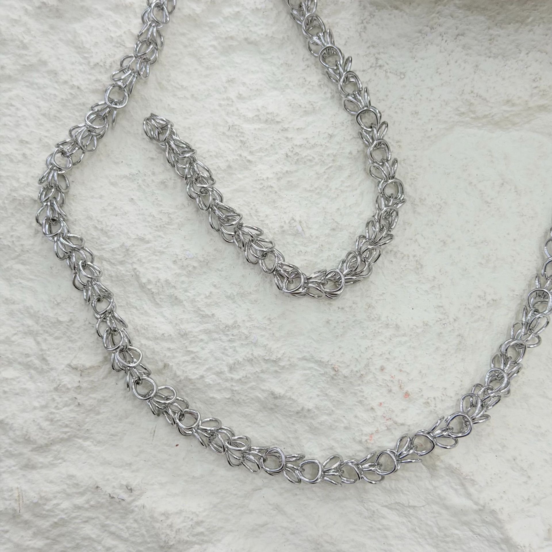 diy stainless steel mother-and-child pressed flower chain, handmade necklace, bracelet, chain accessory, titanium steel non-fading roll decorative chain Specification image