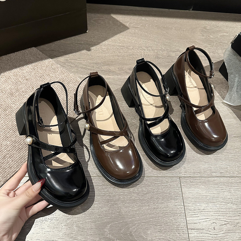 女式时装单鞋实物图