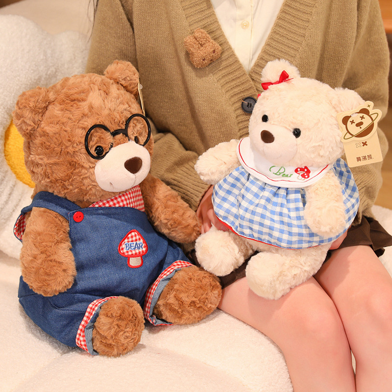 Authentic Snot Bear retro couple bear plush toys, dressing teddy bear figurines, companion dolls, children's gifts Application Scenario