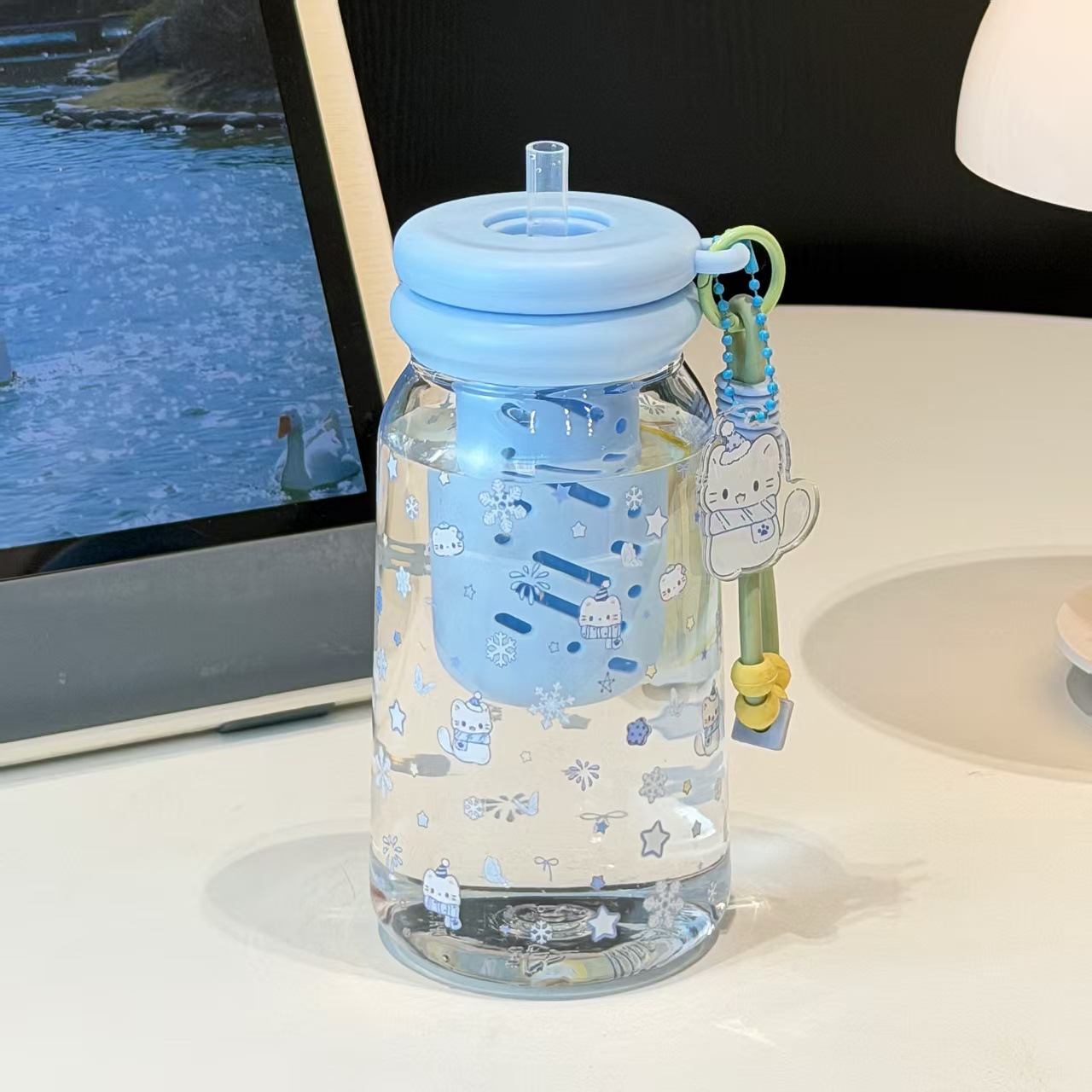 Cute apple cat drawstring water cup with tea strapping, large capacity, high-temperature resistant, anti-drop, special cup for students in class Item Picture