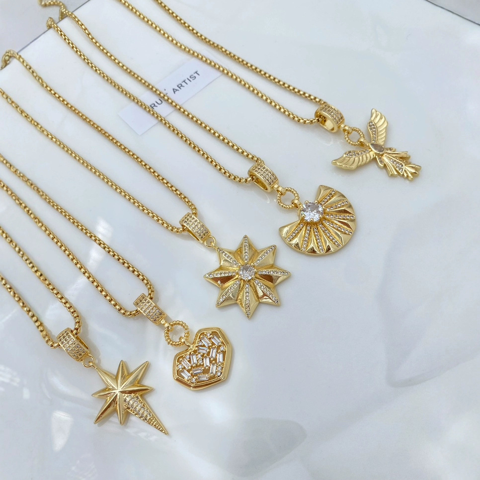 A new and unique octagonal star-shaped pendant necklace with a high-end collarbone chain and elegant accessory sweater chain details Picture