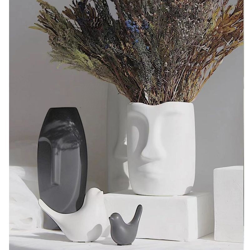 2026 Nordic creative simple black and white Ceramic vase, InS-style living room dried flower arrangement, face art decorative item Specification image
