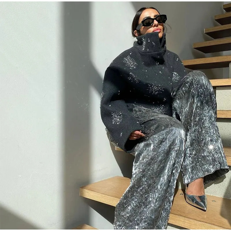 European and American cross-border 2024 Autumn/winter women's jacket, personalized street loose single-breasted stand-up collar floral sequined jacket Application Scenario