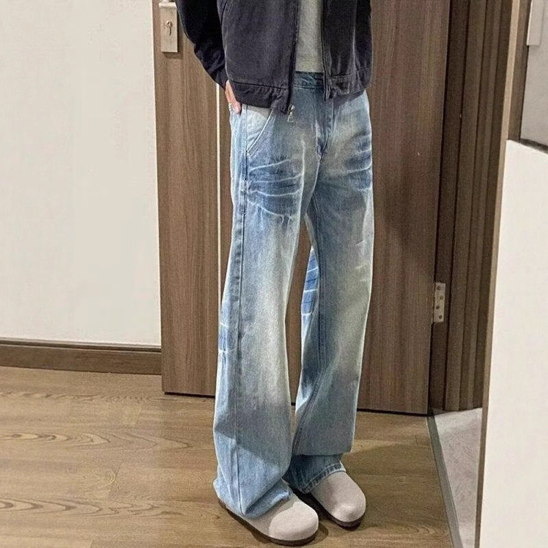 Washed blue straight-leg jeans for men, spring and autumn style American high street vibe pants, cleanfit curved slightly flared trousers details Picture