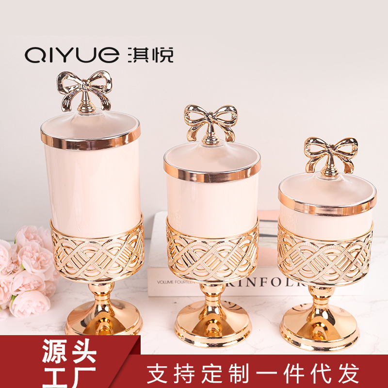 Foreign trade European-style cans, pink candy cans, rose gold carved light luxury living room ornaments, high-legged piggy banks