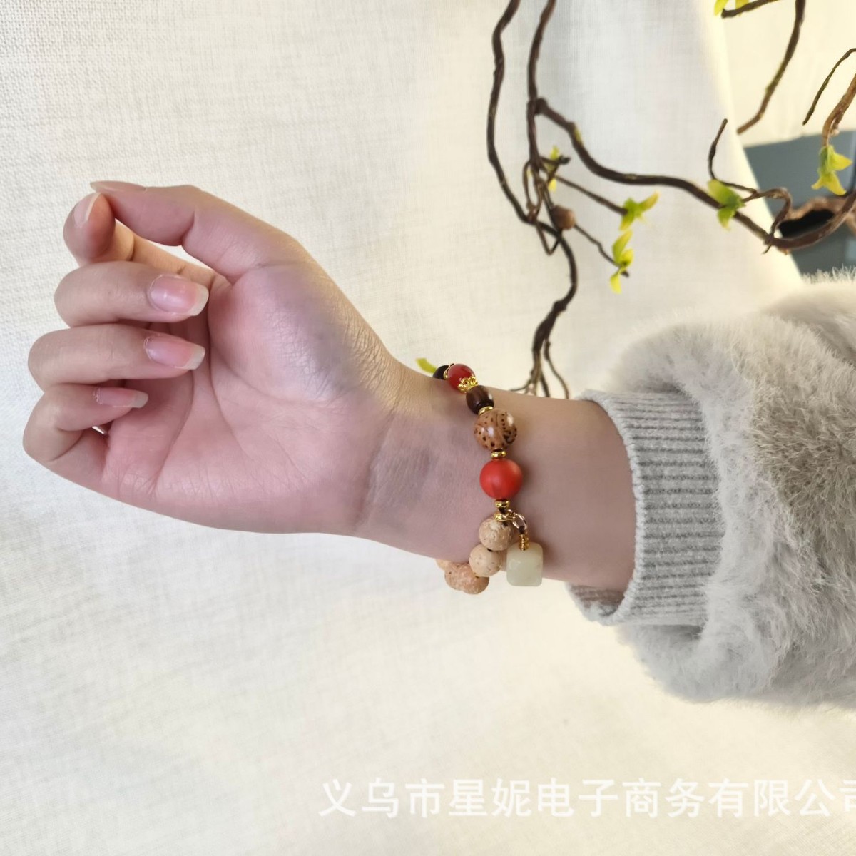 Crystal bracelet, string, bracelet, red string, sand gold bracelet, fashionable and individual jewelry, simple and versatile, trendy accessories for both women and men Item Picture