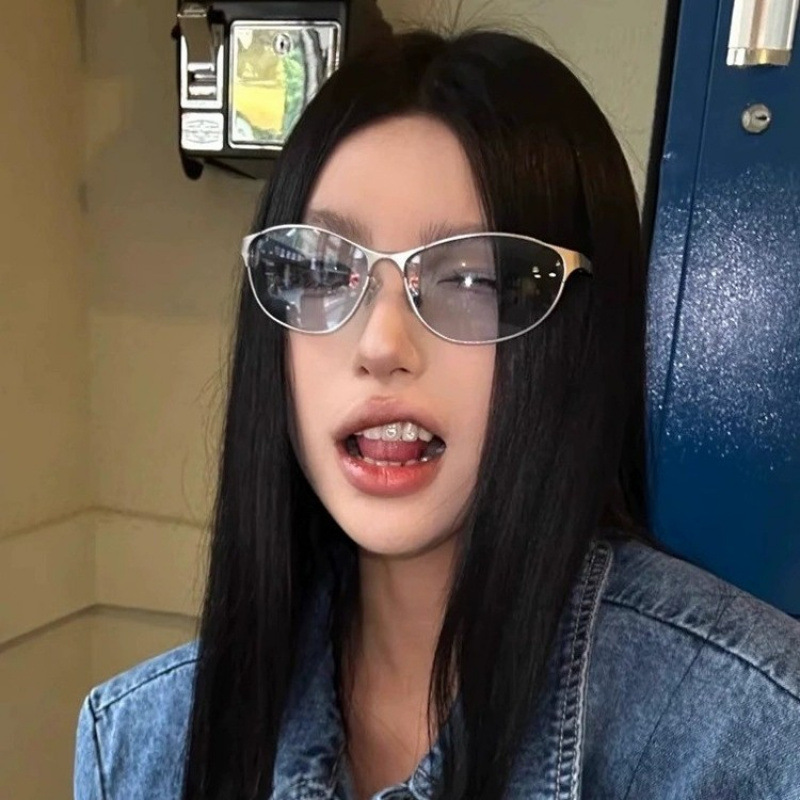 墨镜/跨镜女式2021时尚/太阳镜/太阳眼镜/太阳镜男女不规则时尚产品图