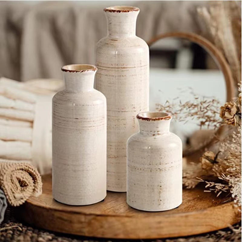 European-style ceramic vases, decorative items, home roses, gilded vases, living room decoration vases, ceramic vases details Picture