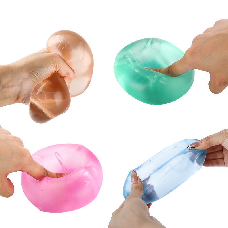 【 Customized 】 Giant Ice Cube Squeeze Fun Stress-relieving Toy, stress-relieving squeeze toy, soft silicone rubber doll Application Scenario