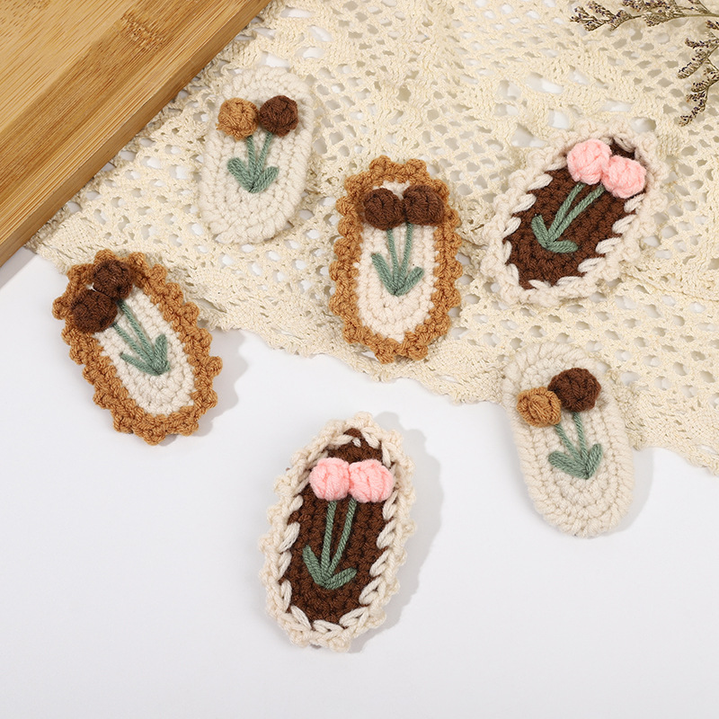 Autumn and winter hand-knitted DIY woolen hair clips, cherry flower BB clips, cute girl bangs side clips, headwear Specification image