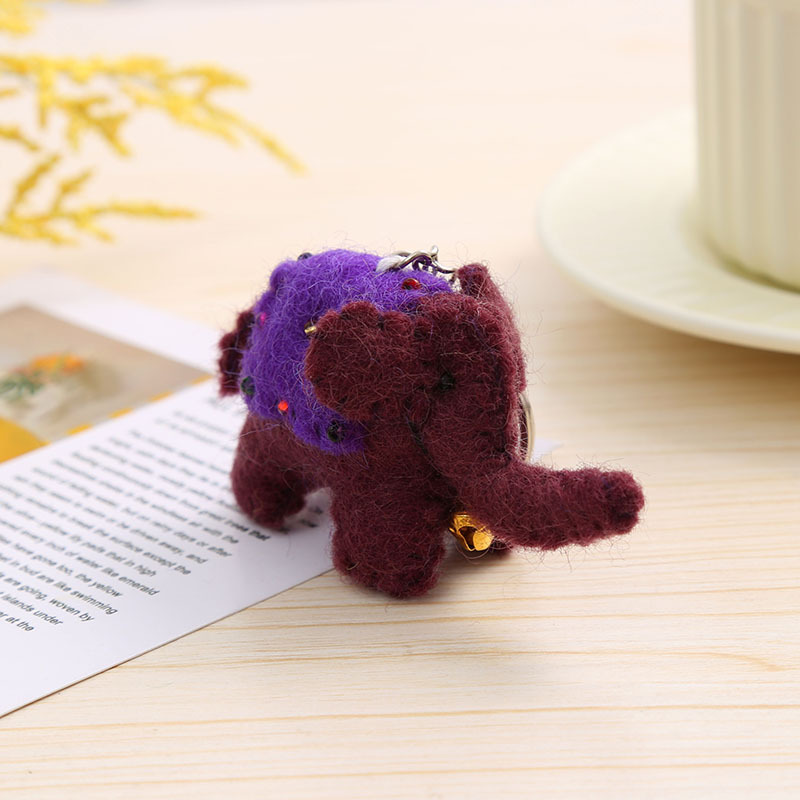 Cute little elephant handmade wool felt pendants, three-dimensional doll pendants, creative bag pendants, cute pendants wholesale Specification image