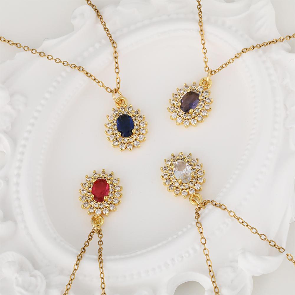 A new creative and luxurious diamond-encrusted pendant for women, a trendy Instagram style necklace, a sweet accessory, and a gift for festivals and parties Specification image