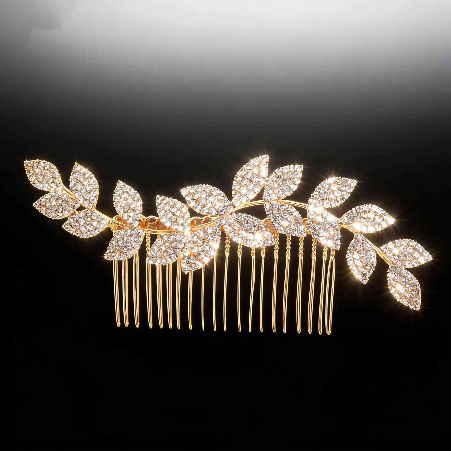 Cross-border best-selling European and American retro bridal hair combs, fashionable and simple rhinestone hair combs, bridal updo headwear and accessories Application Scenario