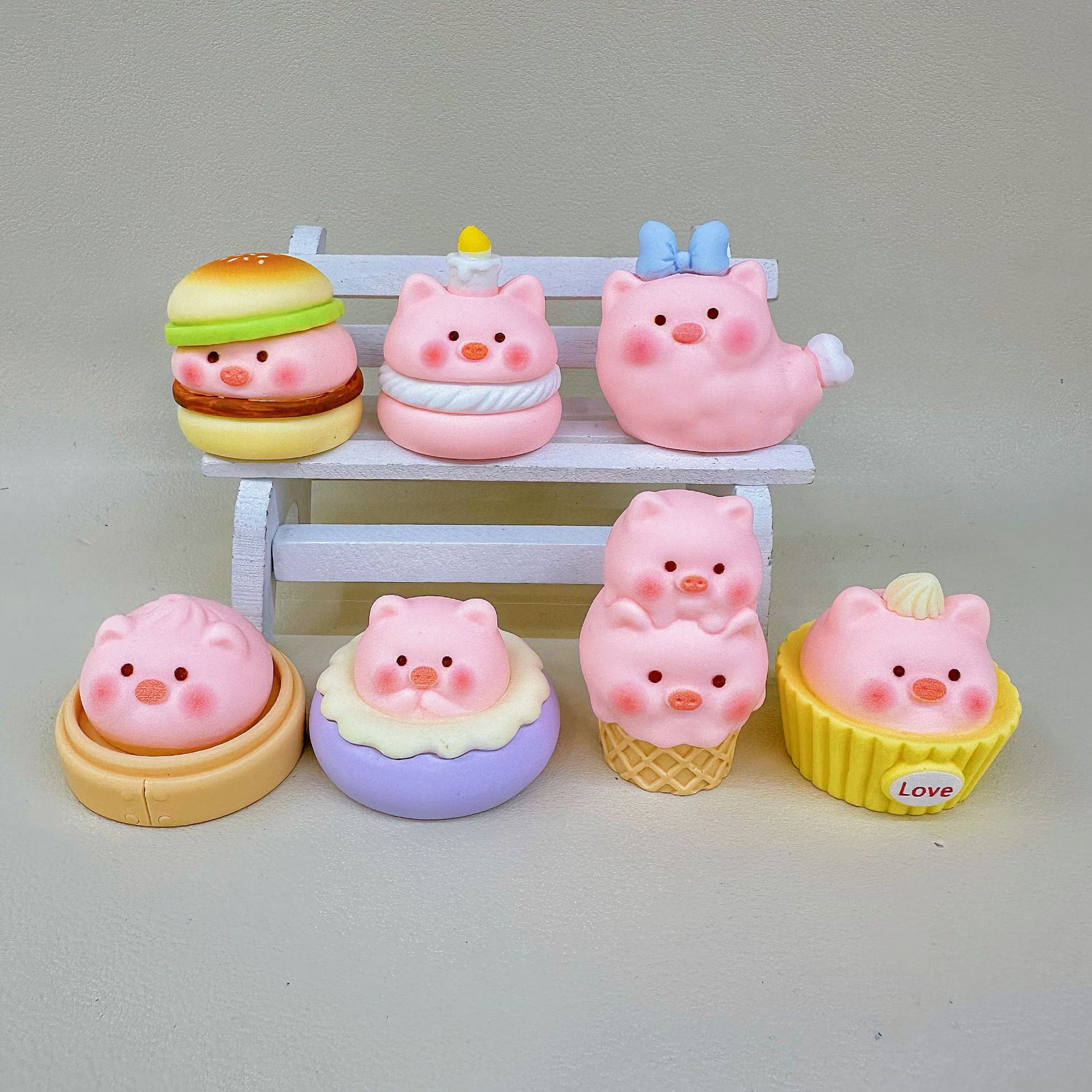 食玩小猪 diy饰品可爱盲盒立体卡通树脂配件配饰桌面办公小摆件细节图