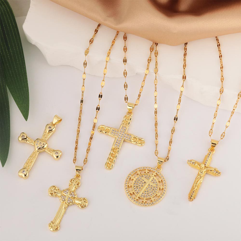 European and American copper micro-inlaid zircon, European and American full diamond Virgin Mary cross pendant necklace, with a light luxury and niche design sense Application Scenario
