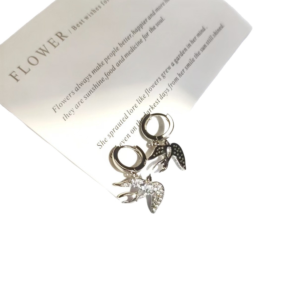High-end and popular niche fashion design, zircon set wild goose earrings, light luxury, grand and exquisite earrings Item Picture