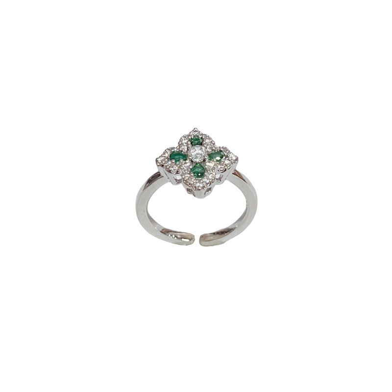 Light luxury, exquisite, fashionable and high-end, micro-inlaid zircon four-leaf flower open ring, personalized, versatile and super shiny index finger ring wholesale Application Scenario