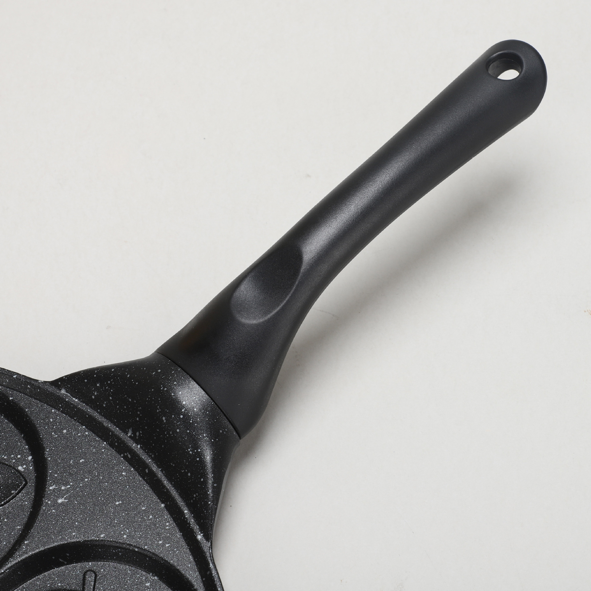 亚马逊新品圣诞系列不沾煎锅麦饭石烙饼煎蛋工具家用早餐平底锅批白底实物图