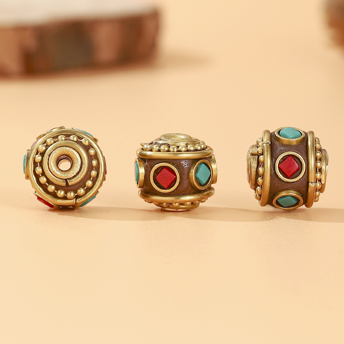 Tibetan ethnic style Nepalese retro copper beads inlaid with red and green gemstone partition beads DIY jewelry accessories bucket beads Specification image