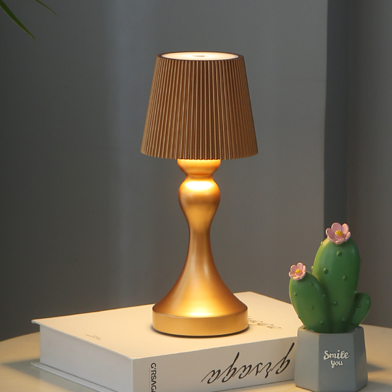 亚马逊现代USB充电跨境美人鱼台灯酒吧卧室床头灯创意小夜灯