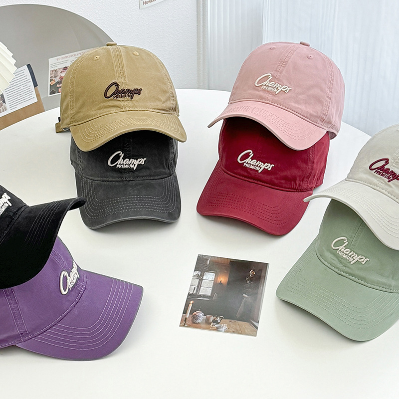Retro letter baseball cap, soft top, versatile baseball cap, wide brim, small sunshade cap for boys and girls who can make their faces look fairer Application Scenario