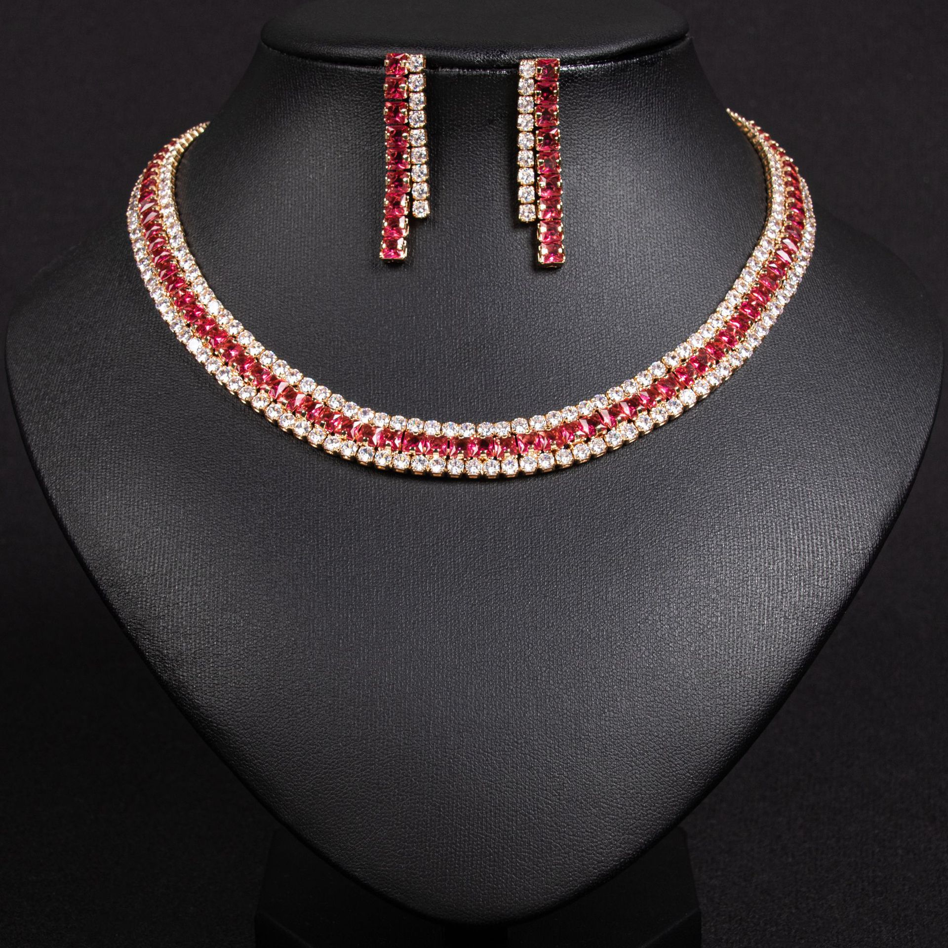 European and American cross-border wedding banquet jewelry Zircon luxurious hip-hop ins necklace, women's niche design sense earrings set details Picture