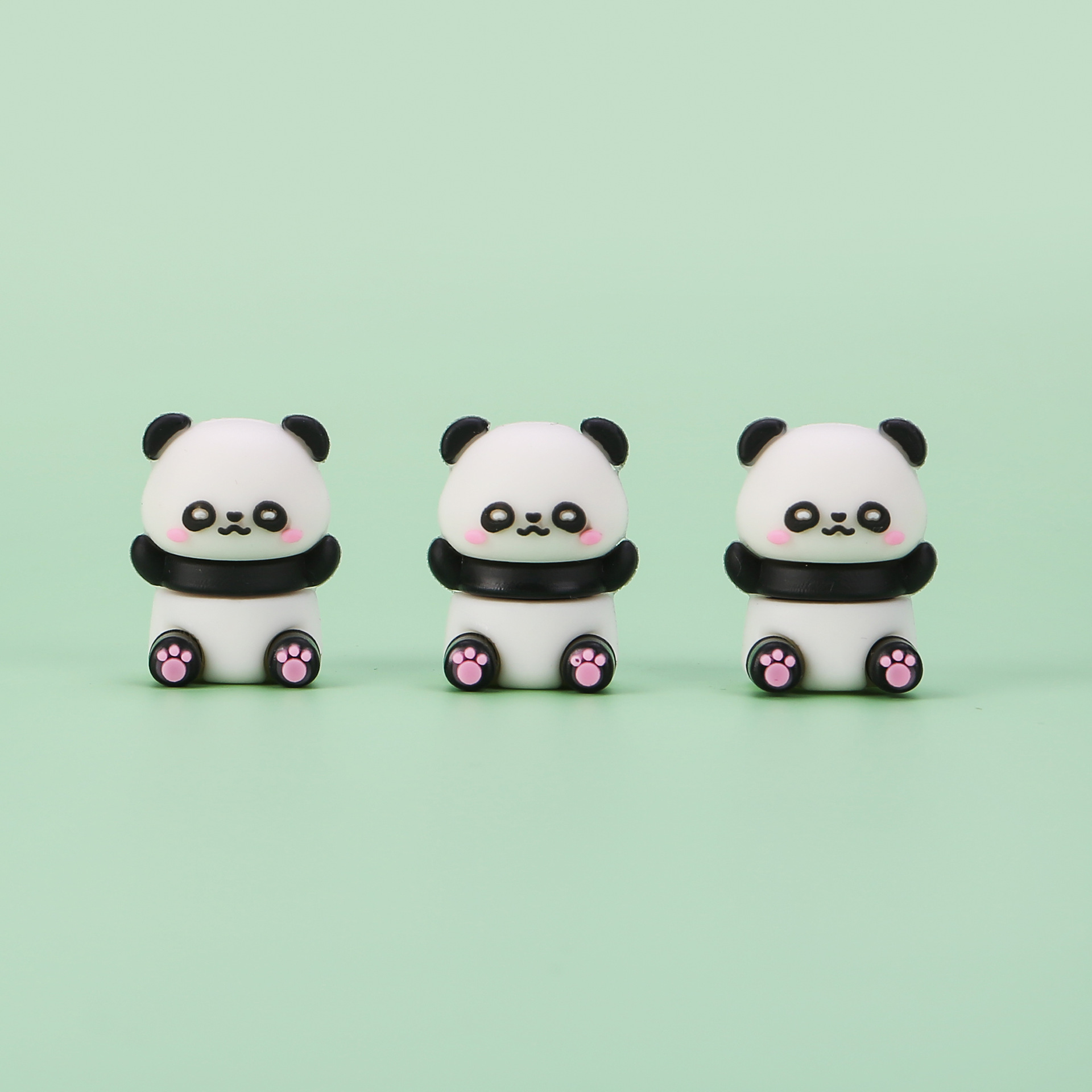 Pioneer 5604 Panda Pen Cap, Pencil Cap, Cartoon Pencil Case, Soft Silicone Protective case for Children, primary School Students and girls Application Scenario