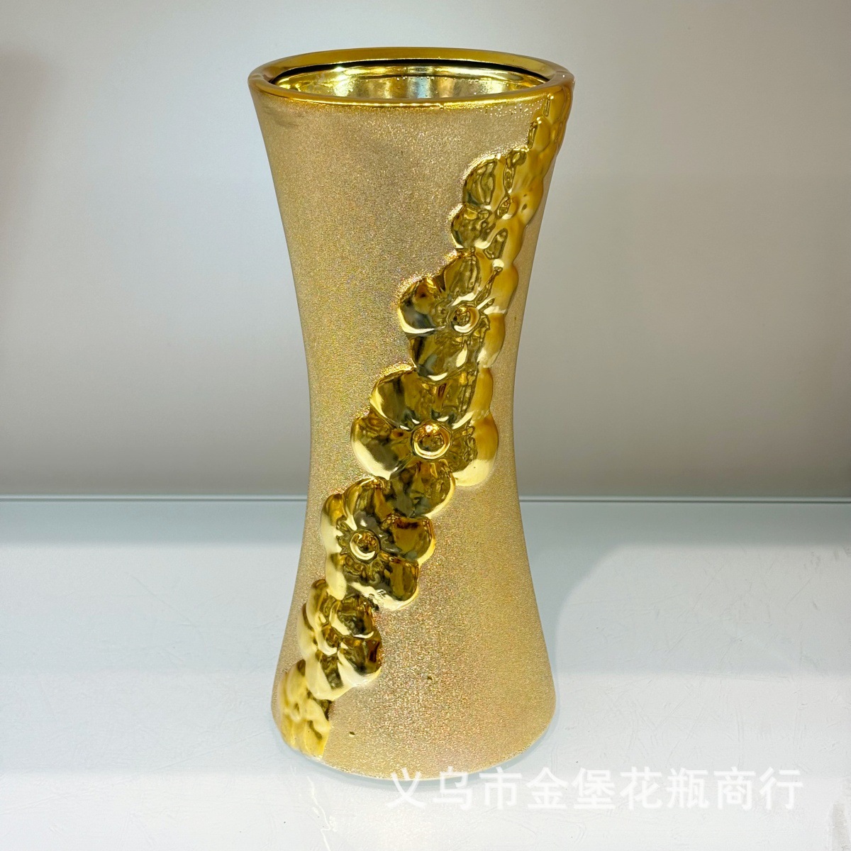 10寸佛堂供具拜佛集福复古浮雕陶瓷插花净瓶宗佛堂供具祭拜心诚宗产品图